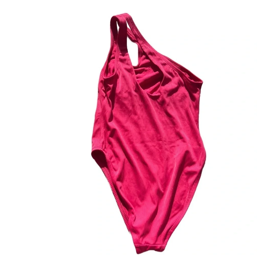 Shade & Shore Vibrant Red One-Shoulder Ribbed Size Small Swimsuit (4-6)